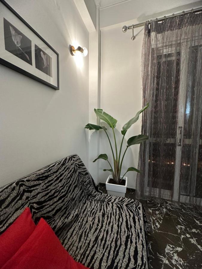 Modern & Minimal Athens Apartment 外观 照片